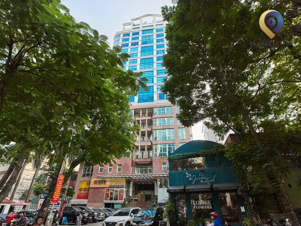 Toàn cảnh tòa nhà Ladeco Building tại Quận Ba Đình